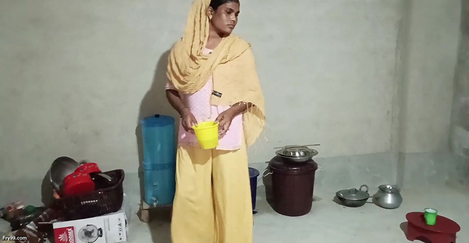 Hard fuck and creampie for skinny brunette