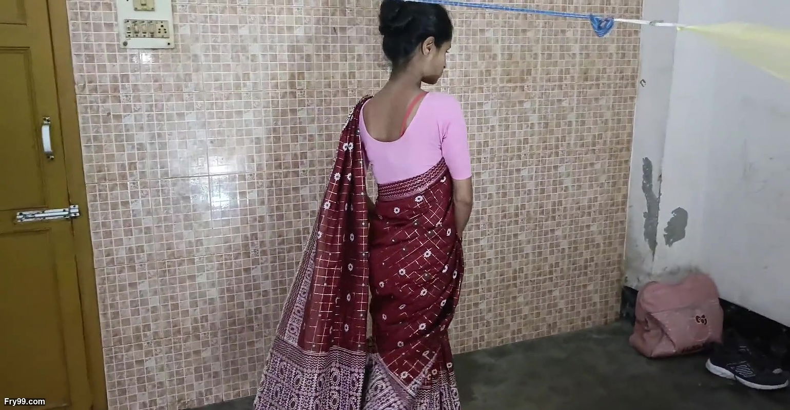 INDIAN DESI HOT VILLAGE BHABI PARNITA SEX IN HOME