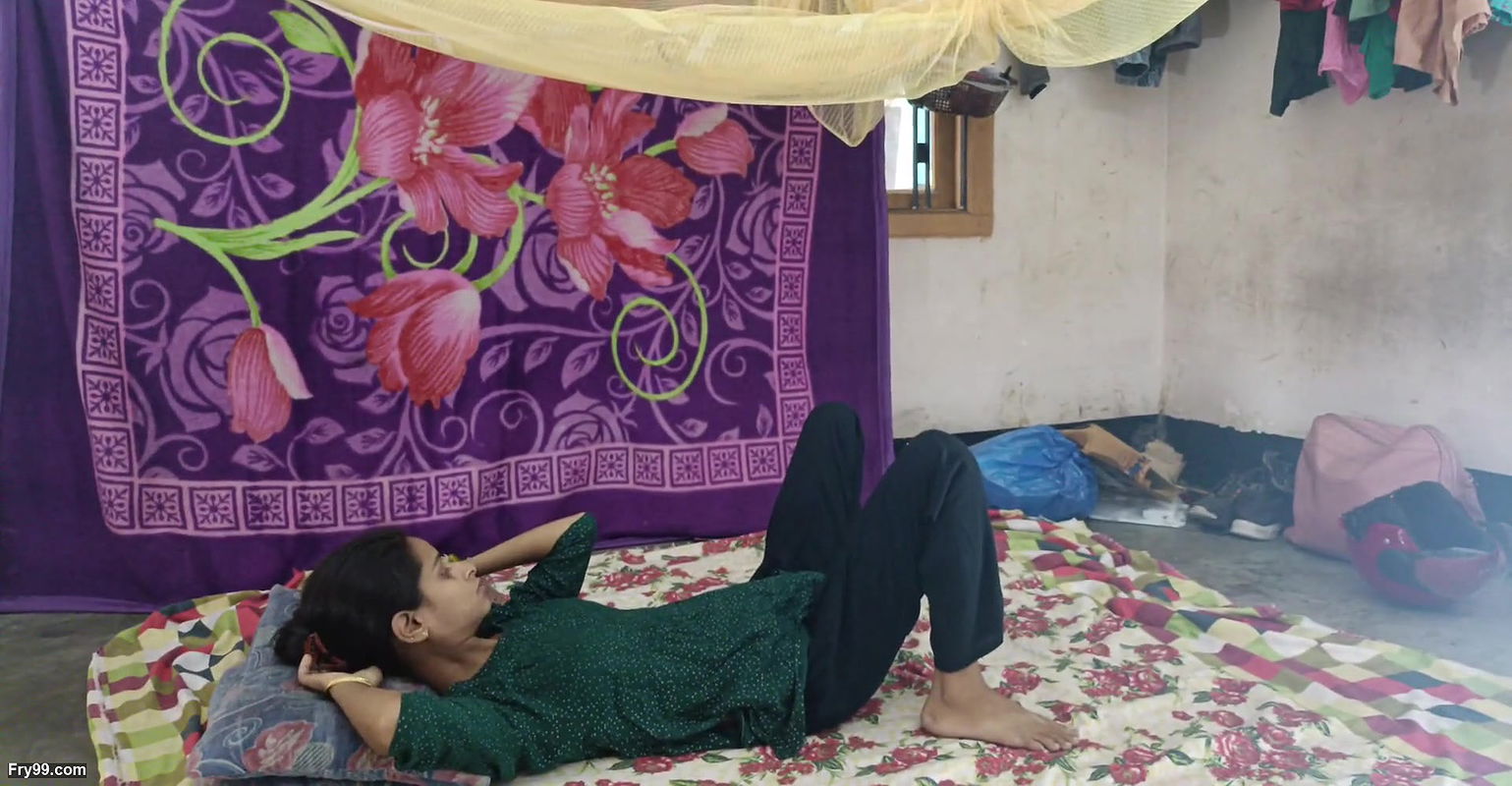 INDIAN SEXY HOT GIRL PARNITA SEX IN OUTHERS ROOM