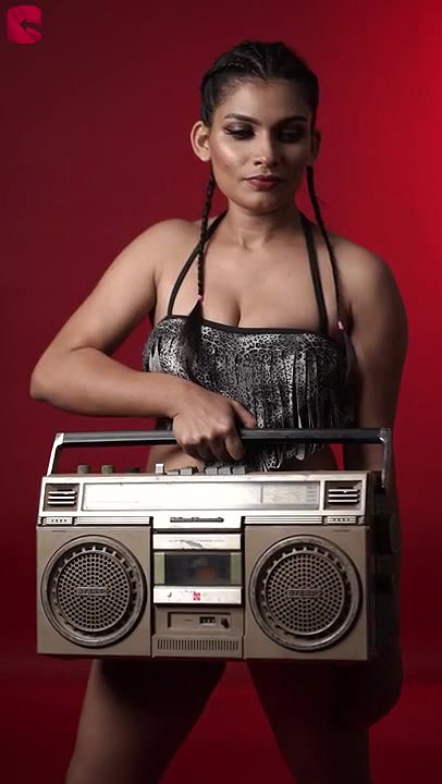 Reshmi r nair -Cornrows Sensual Photoshoot Making Video