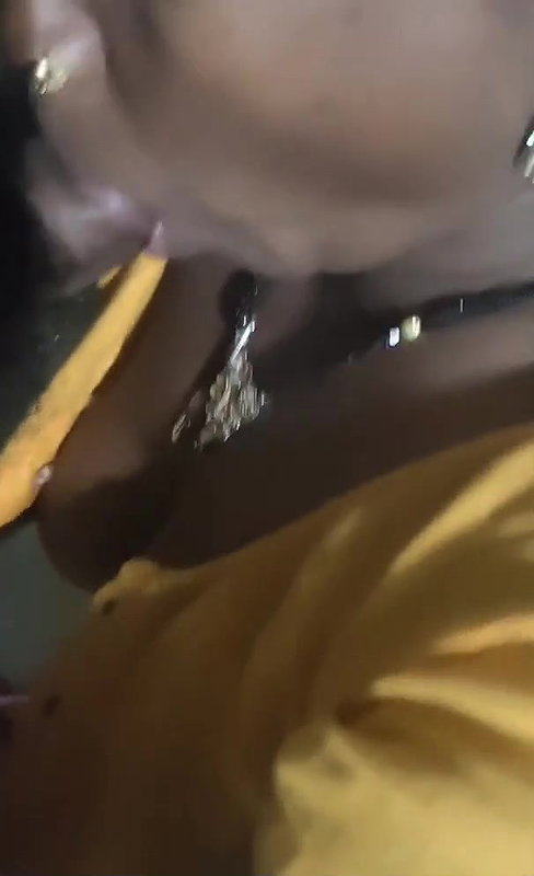 Desi Bhabhi Give Blowjob