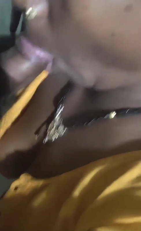 Desi Bhabhi Give Blowjob
