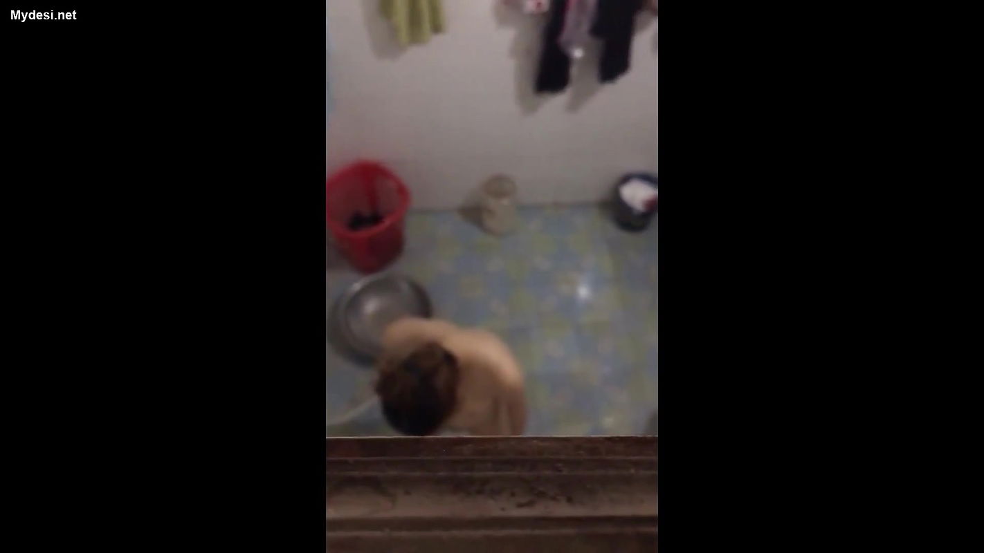 nepali college girl hiddencam shower 1