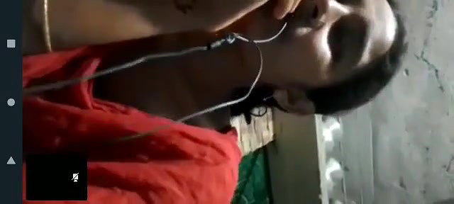 Village bhabhi showing to lover