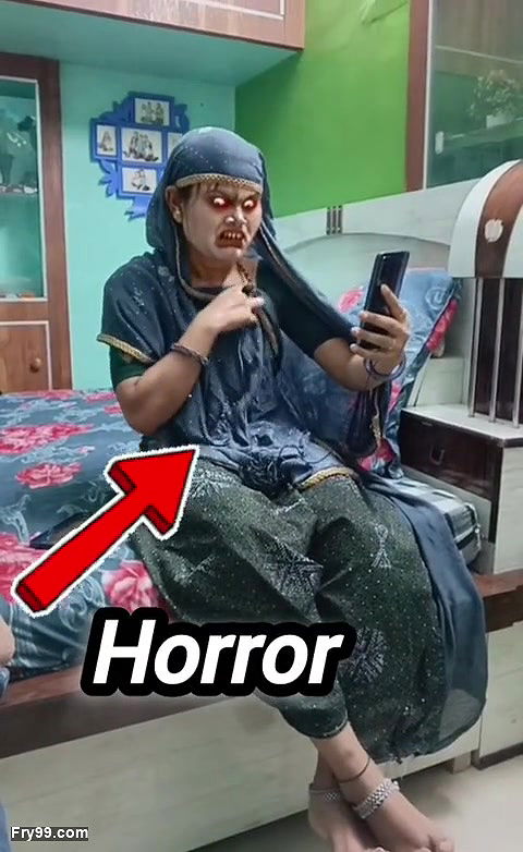 Indian Desi tight video, Desi beautiful girl first time video, Desi video by -Snapchat 143