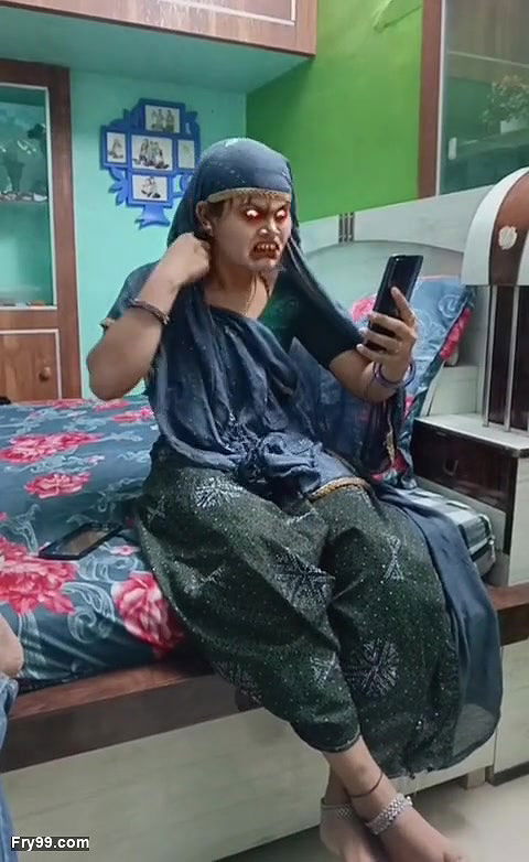 Indian Desi tight video, Desi beautiful girl first time video, Desi video by -Snapchat 143