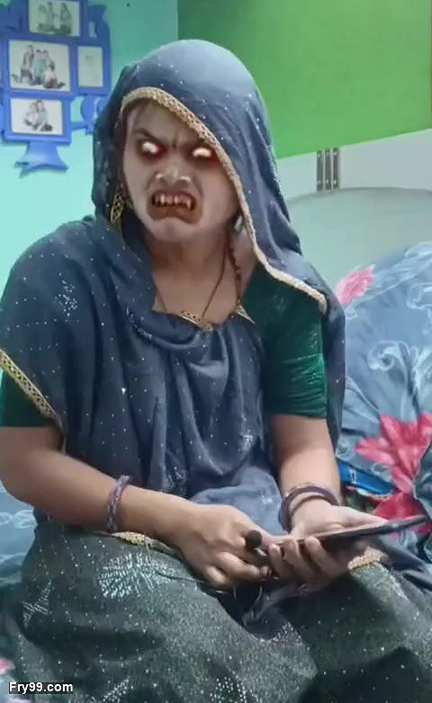 Indian Desi tight video, Desi beautiful girl first time video, Desi video by -Snapchat 143