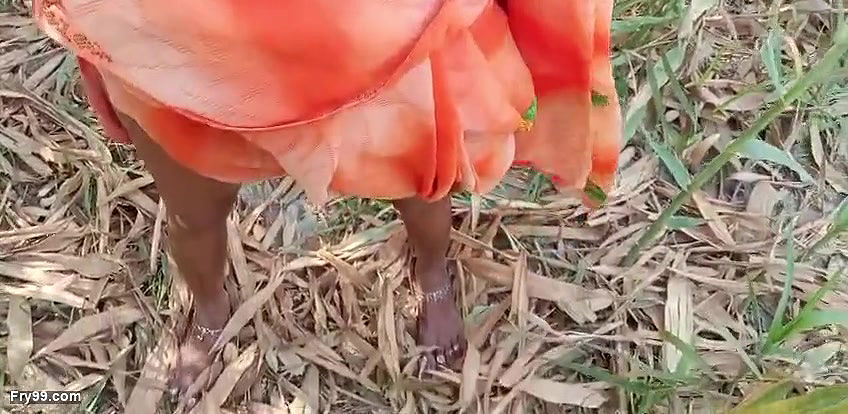 desi bhabhi Jungle me mangal karte video