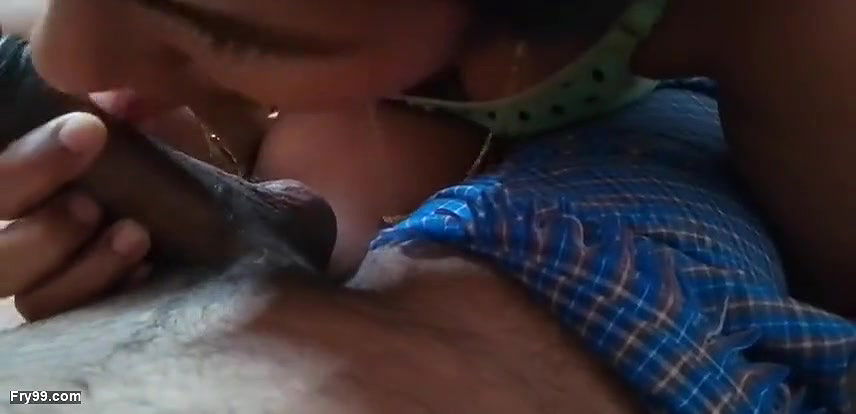 Thrissur puts her friend’s penis in her mouth and sucks it for pleasure