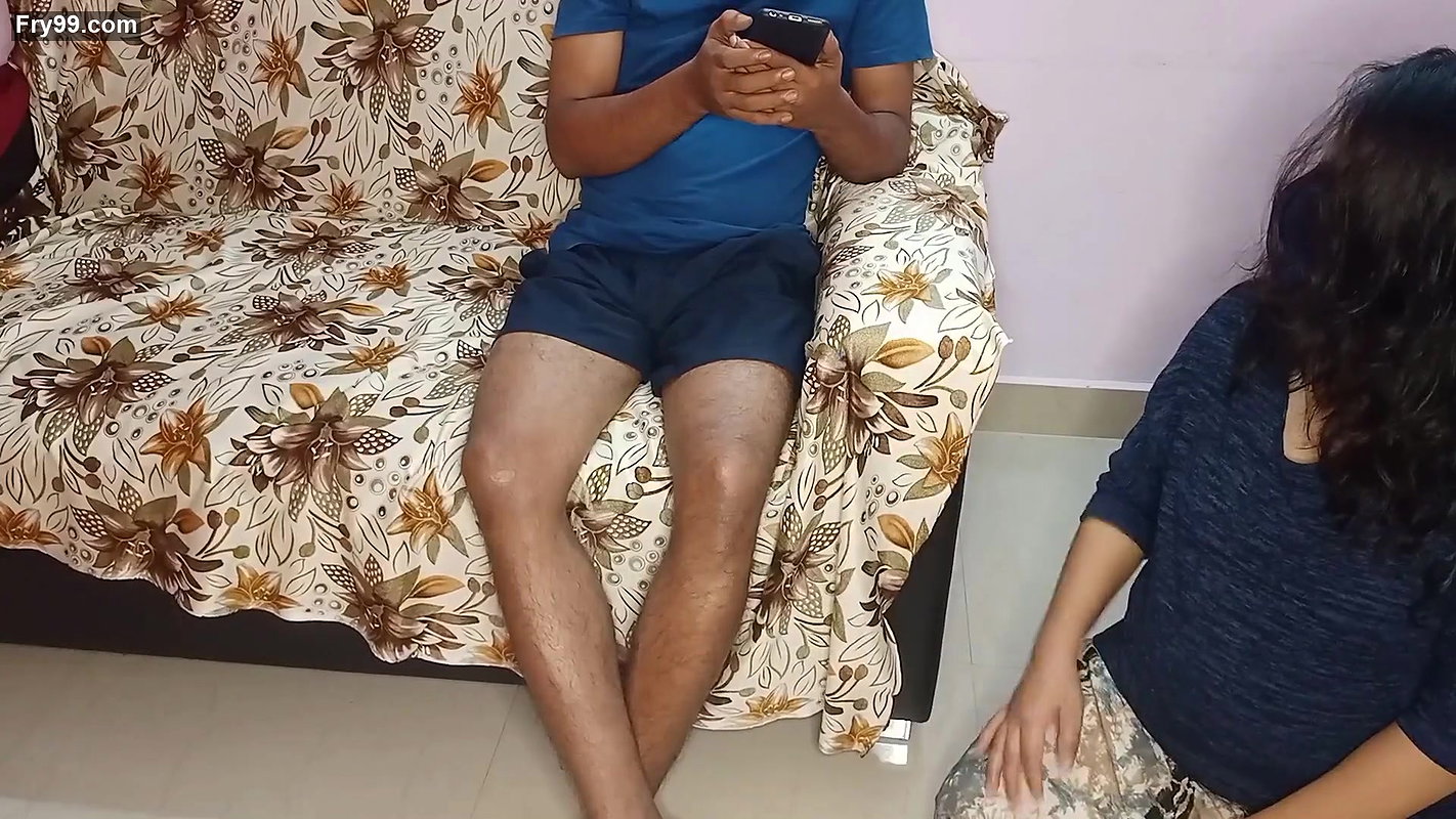 Nopali Maid Boli Sahab Pese De Do Chahe Meri Choot Marlo – Desi Maid XXX Porn