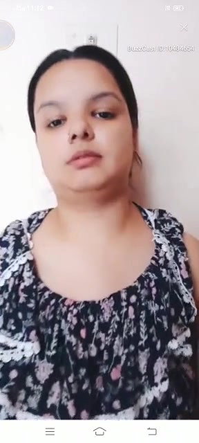 Desi girl showing