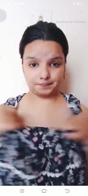 Desi girl showing