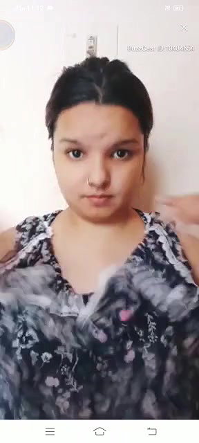 Desi girl showing