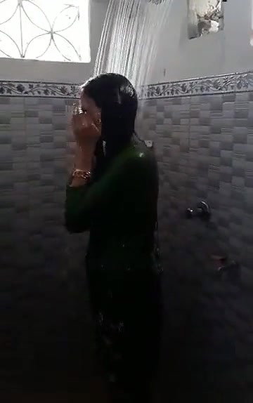 Desi village cute bhabi wnjoy with toy-51
