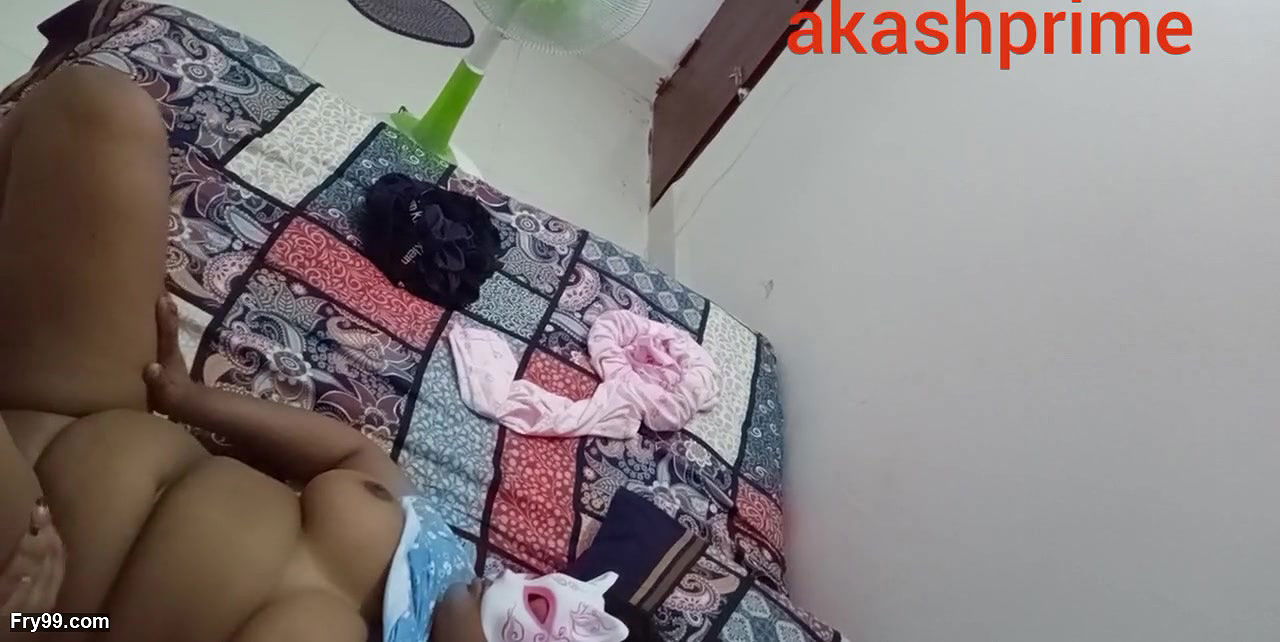 Super sexy hot Bhabhi with big boobs caught her devor alone in the room- akashprimex790