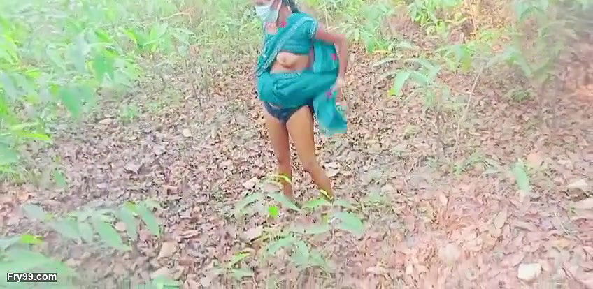 village bhabhi jangal me mangal xxx video