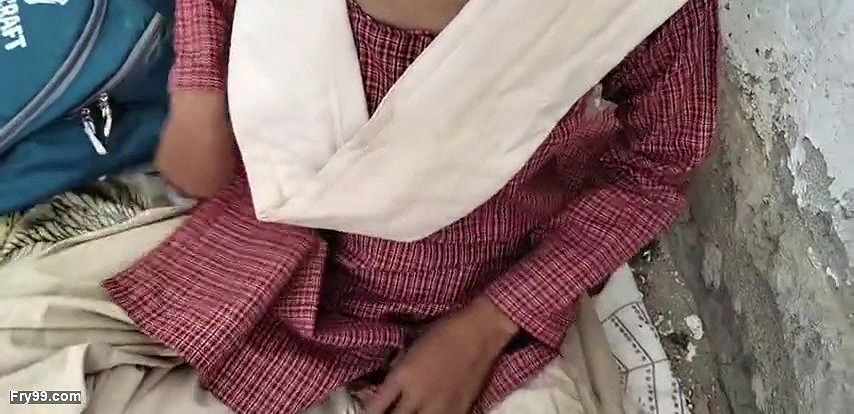 Indian village desi school girl fucked – hindi sex clear audio