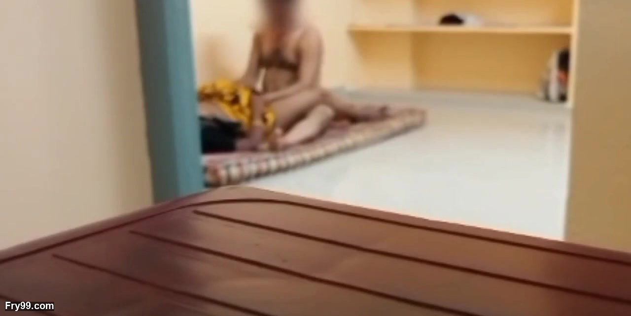 Indian telugu desi aunty secret sex with boyfriend at guest house