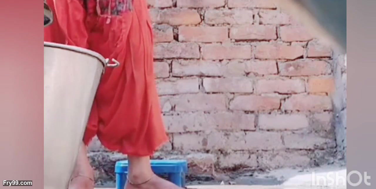 Hot Sexy Videos Stealing Secretly Making MMS Hot Bathroom Videos