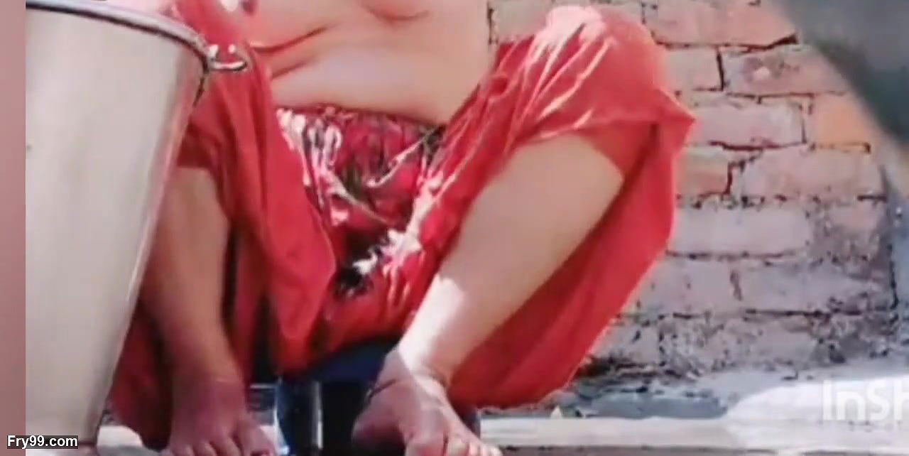 Hot Sexy Videos Stealing Secretly Making MMS Hot Bathroom Videos