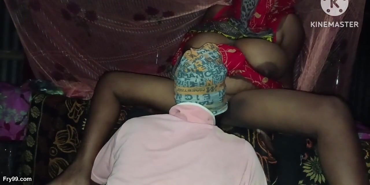 Desi hot bhabhi ki chut ke Pani nikala