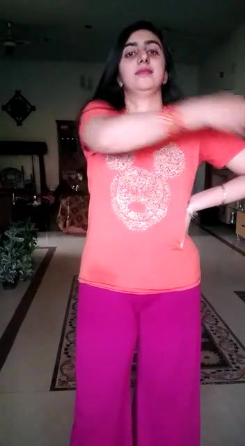 Paki beauty updates  2 more clips