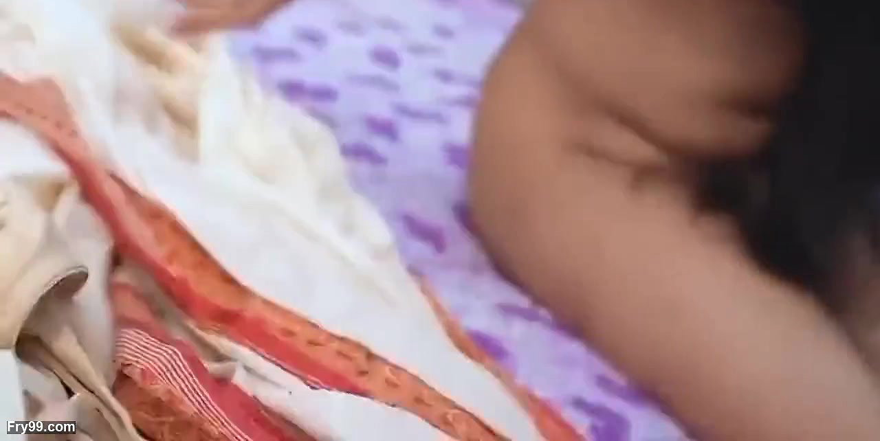 Desi Jawan Girl Has Sex With Desi Boy at Aunty Home