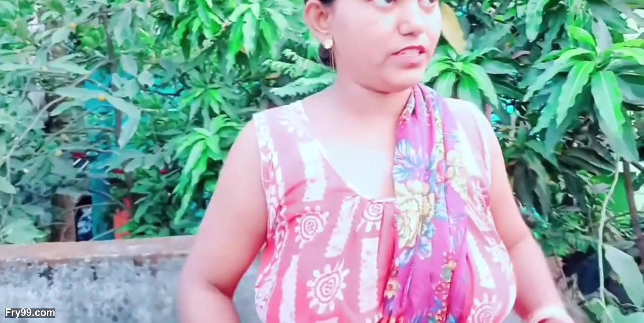 Cute School Girl First time – POV 22+ Indian Teen