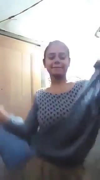 Bangla Boudi Showing