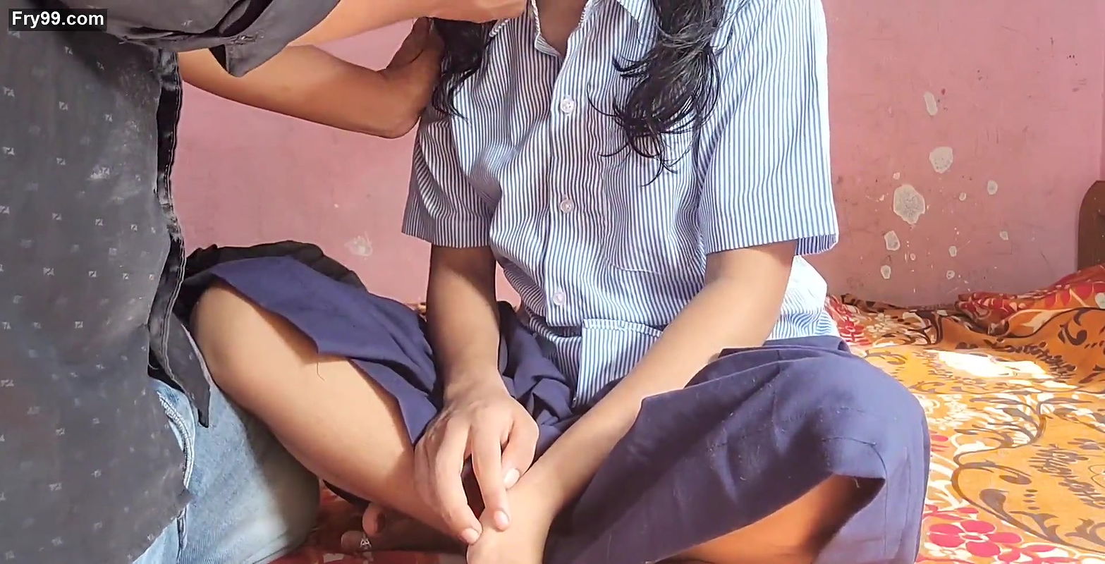 Desi girl fucked her friend as soon as she came from school