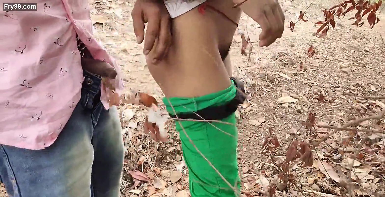 She went to the forest and tore her pussy