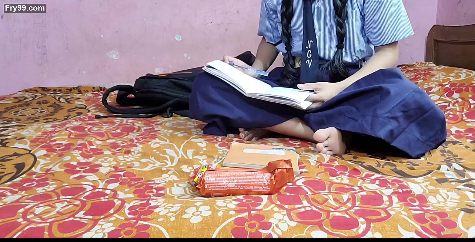 Village student girl did dirty work with her friend