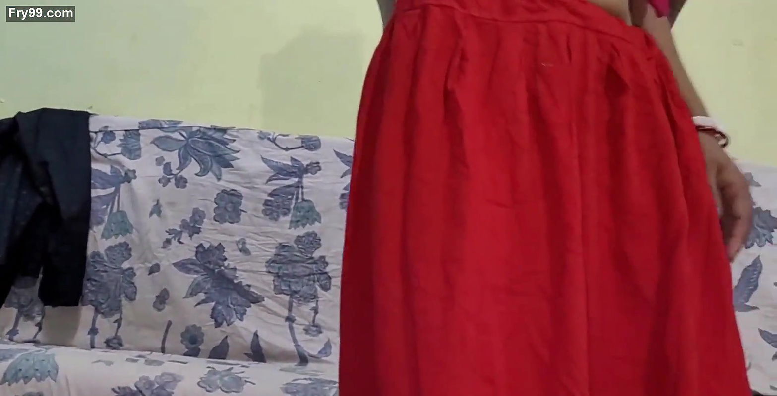 अपने भाभी को साड़ी में लिपटी हुई देख कर रहा नही गाया तो उसको जबरदस्त चोदा