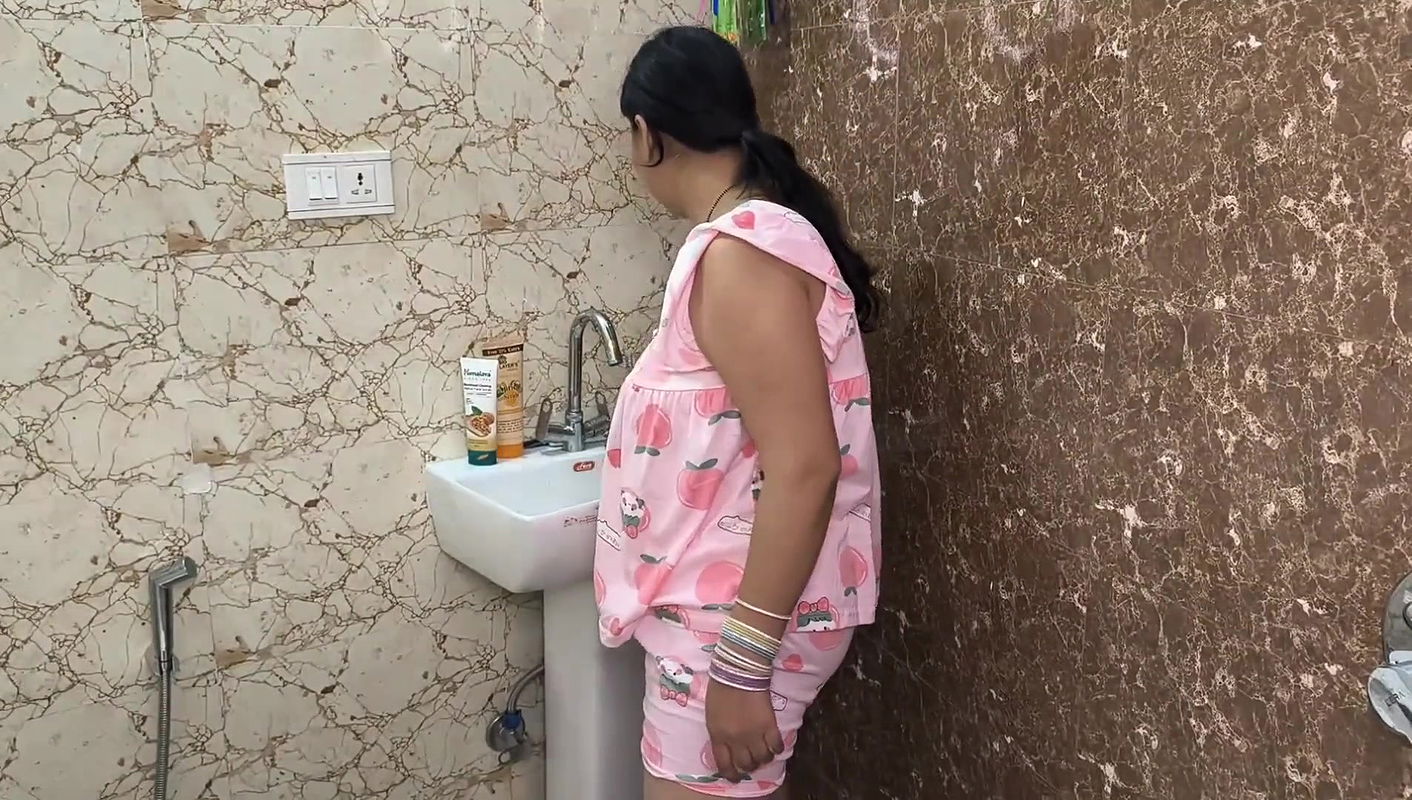 Beauty in Dehradun Lots of Fuck in Pink Pussy Sucking Big Cock