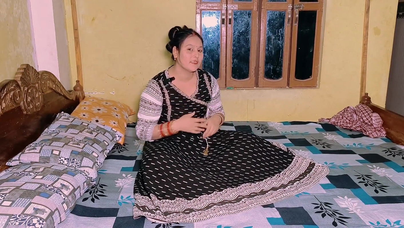 Babe Talking Getting Pleasure Lots of Cum on Butt