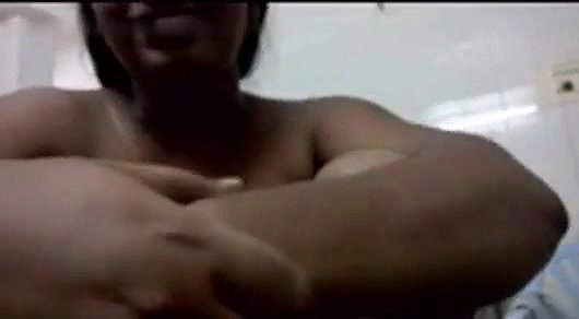 Cure girl fucking mms