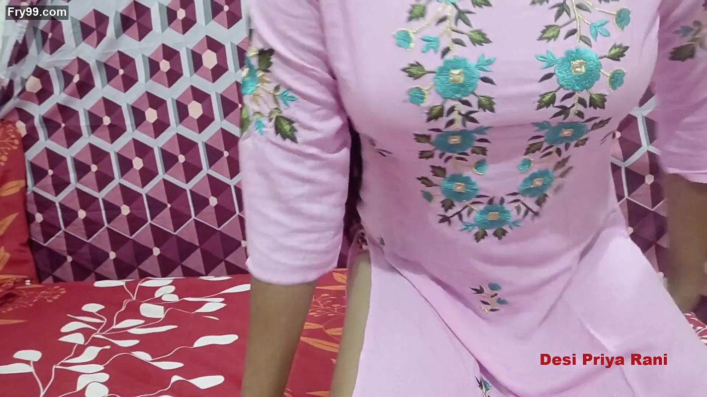 Meri Mausi Ki Beti Apni Chuchi Dikhai Hindi