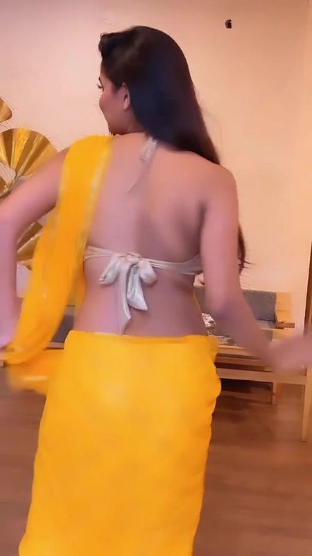 SEDUCTION FILLED BABE SEXY IN YELLOW SAREE BACKLESS HOTNESS