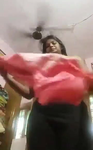 Bigboob Desi Girl Showing