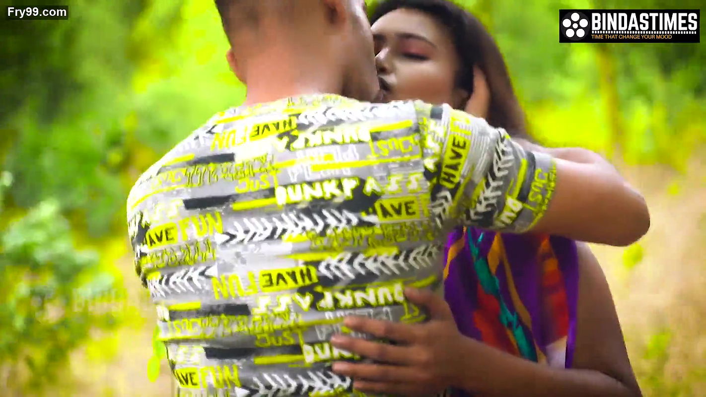 Jungle sex with Desi Super Sexy Big Fat Woman Sucharita Outdoor ( Hindi Audio )