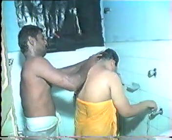 tamil aunty bathing and fucked