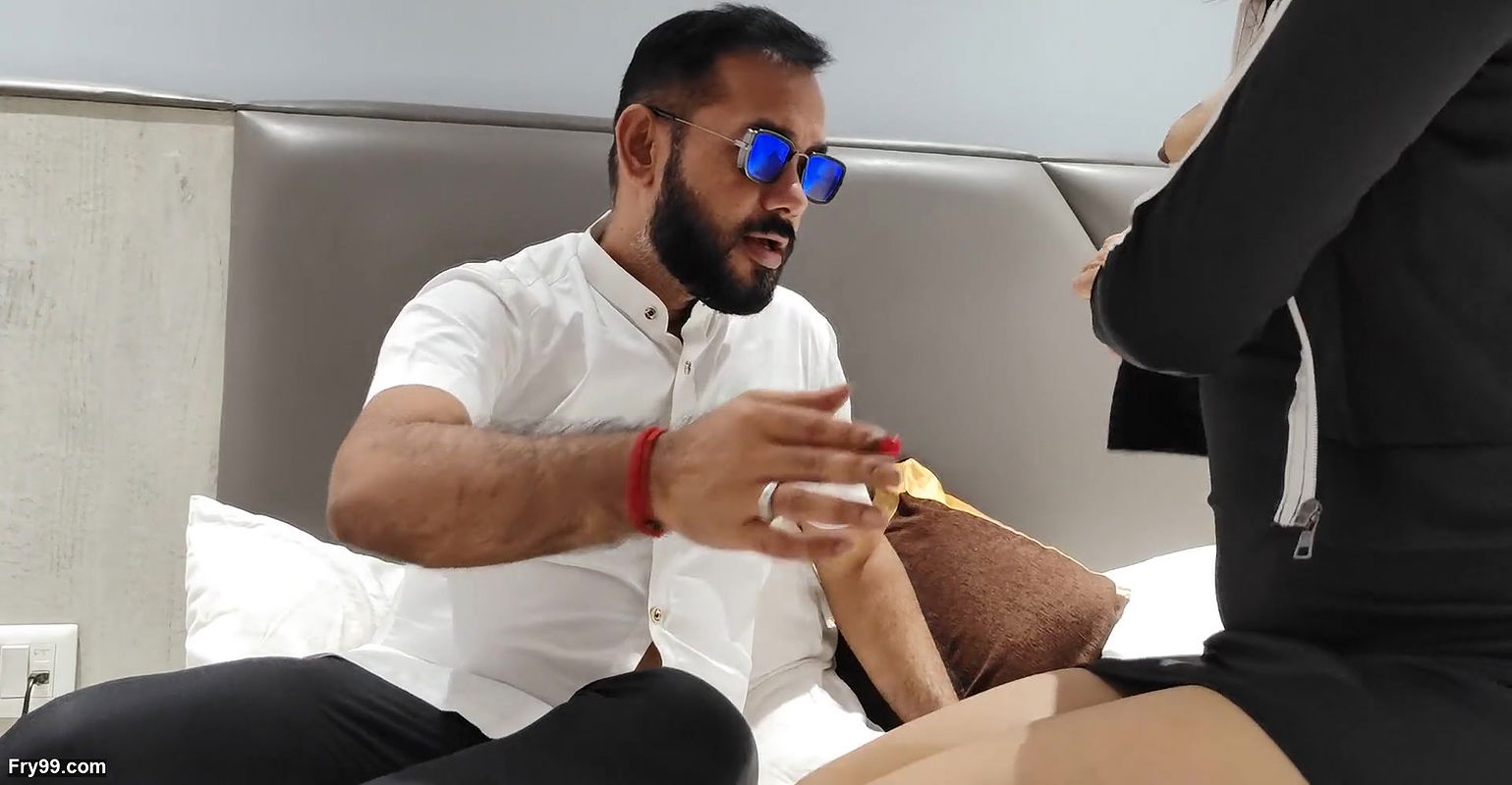 A man Cheated desi girl caused himself as blind