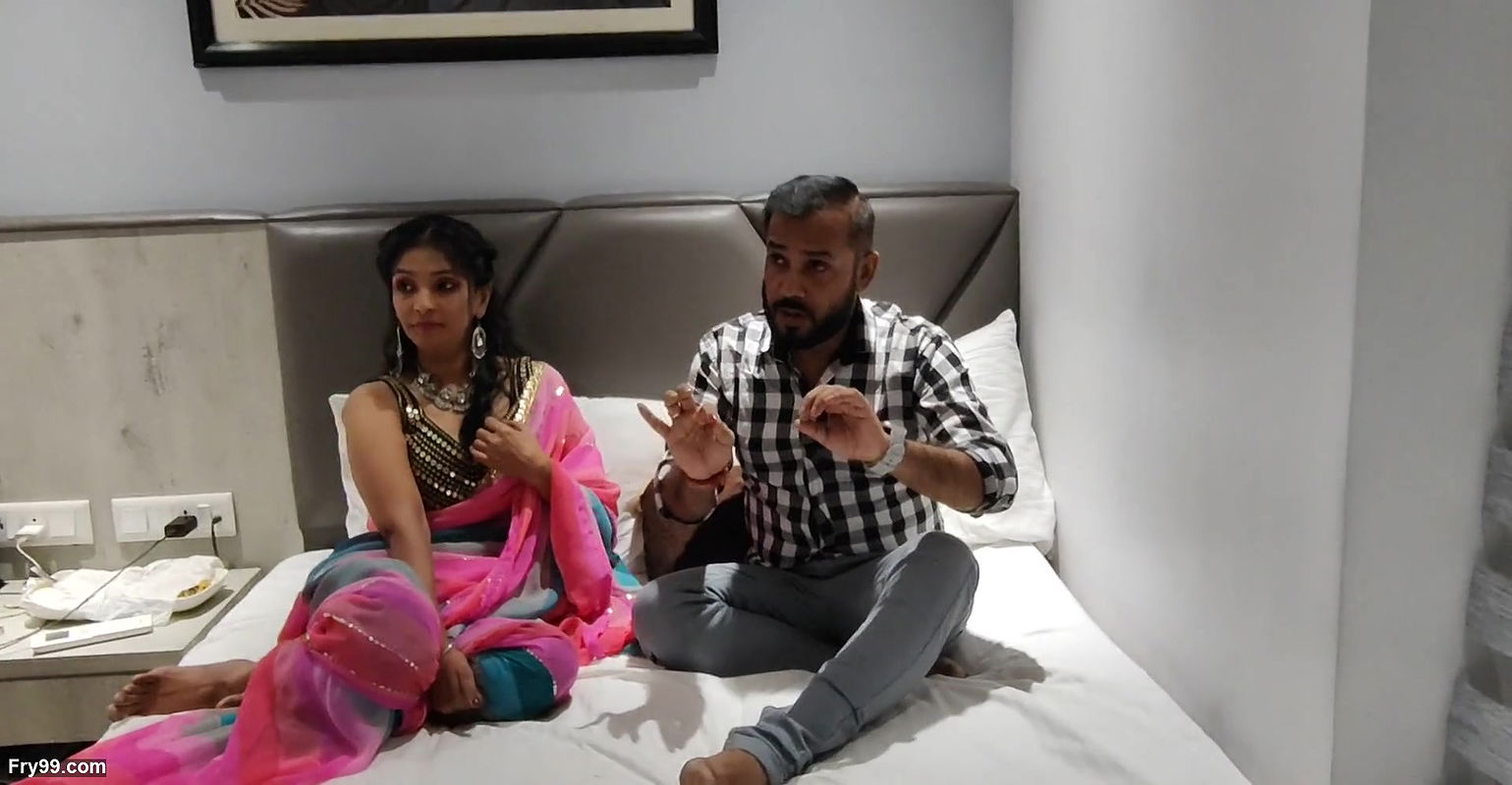 A couple learnt other couple friends how to fuck