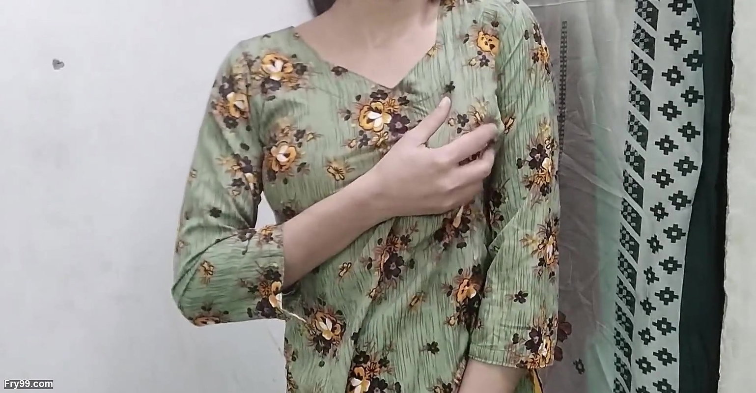 Tusion me aayi girl ko paise dekar pel diya