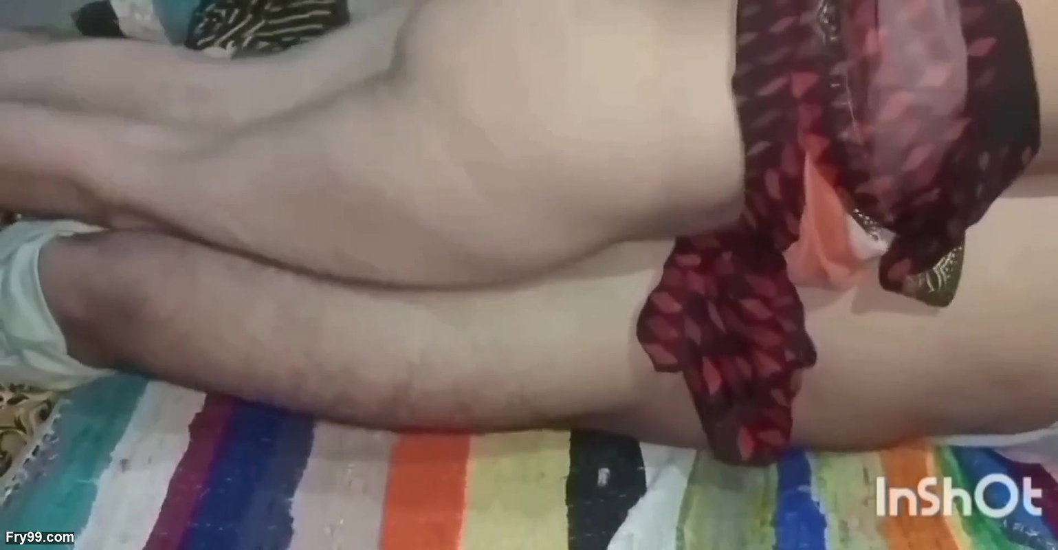Midnight romantic sex in cum on face, Indian desi girl Lalita bhabhi xxx video in hindi voice