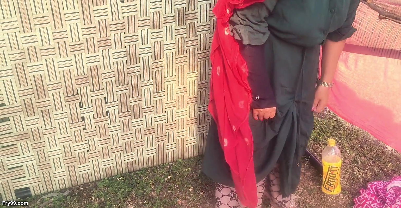 Indian village aunty fucked in Field by her son’s friend hot desi Hindi sex video