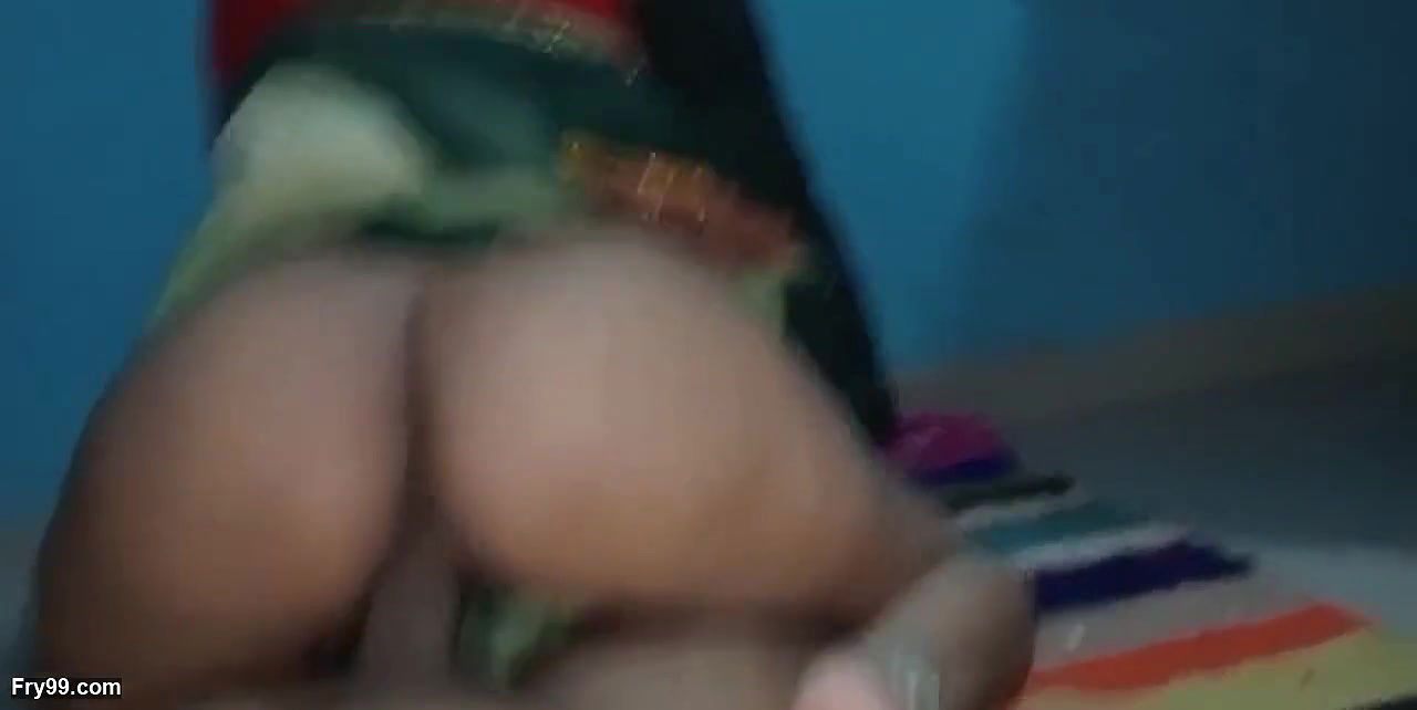 Indian Lalita bhabhi was fucked by her servant, Indian horny and sexy lady sex relation with her servant