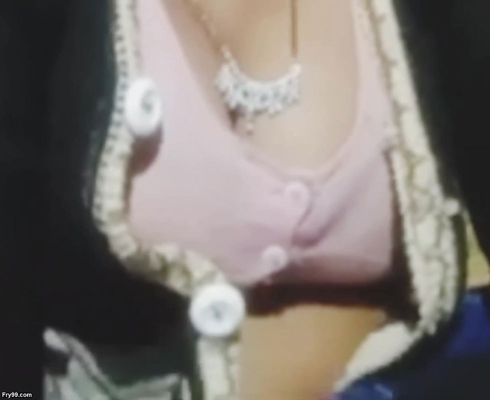 Indian aunty in blouse. Part-2