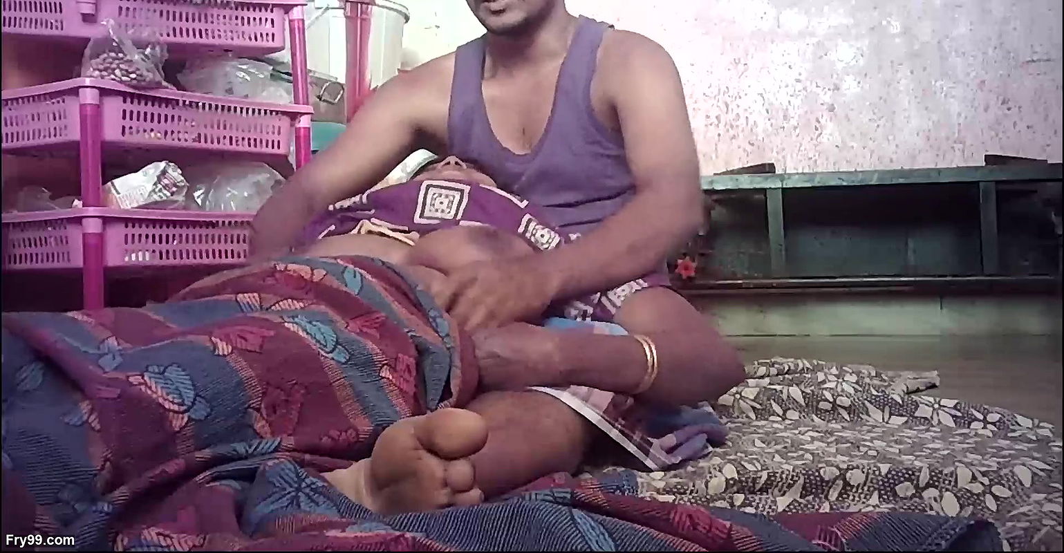 Hot Indian village house wife and housband enjoy movement