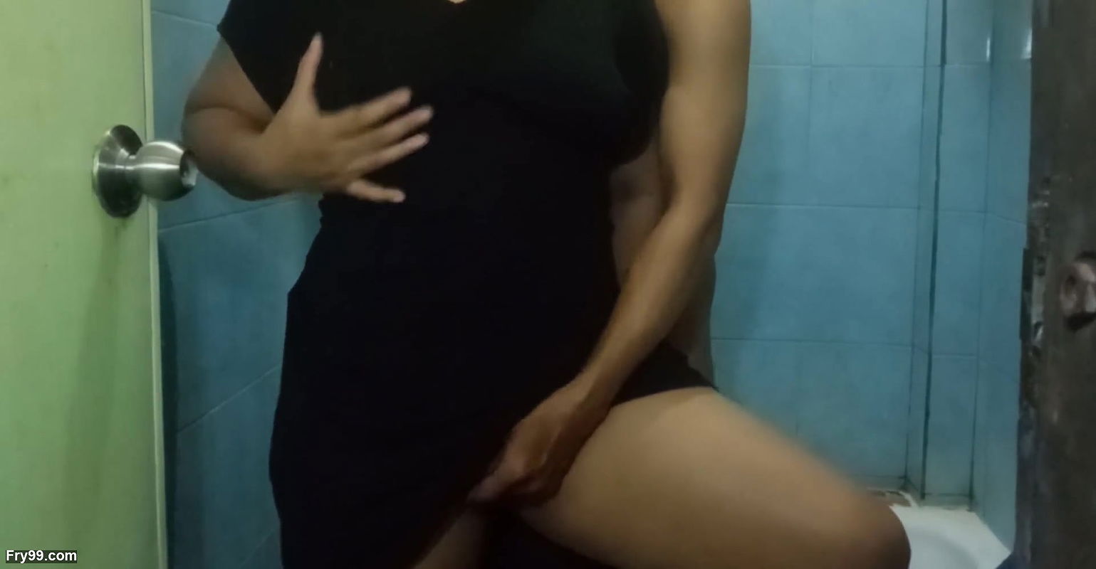 First time taking a bath with stepAunt Felicia Cristine